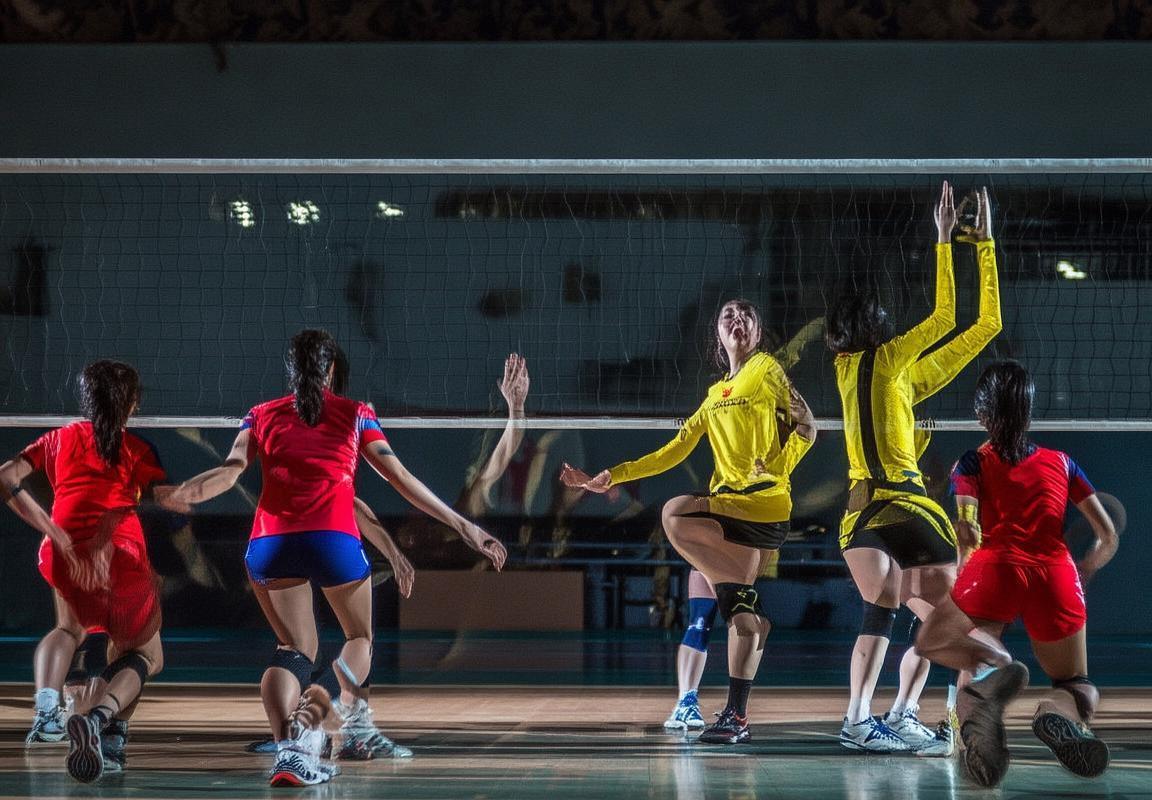 北京女排VS辽宁女排：激战对决战术解析与关键球员表现(图1)